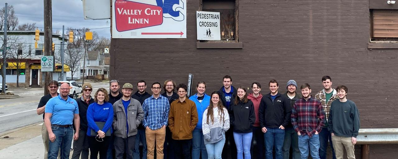 OSH Students at Valley City Linen in 2022